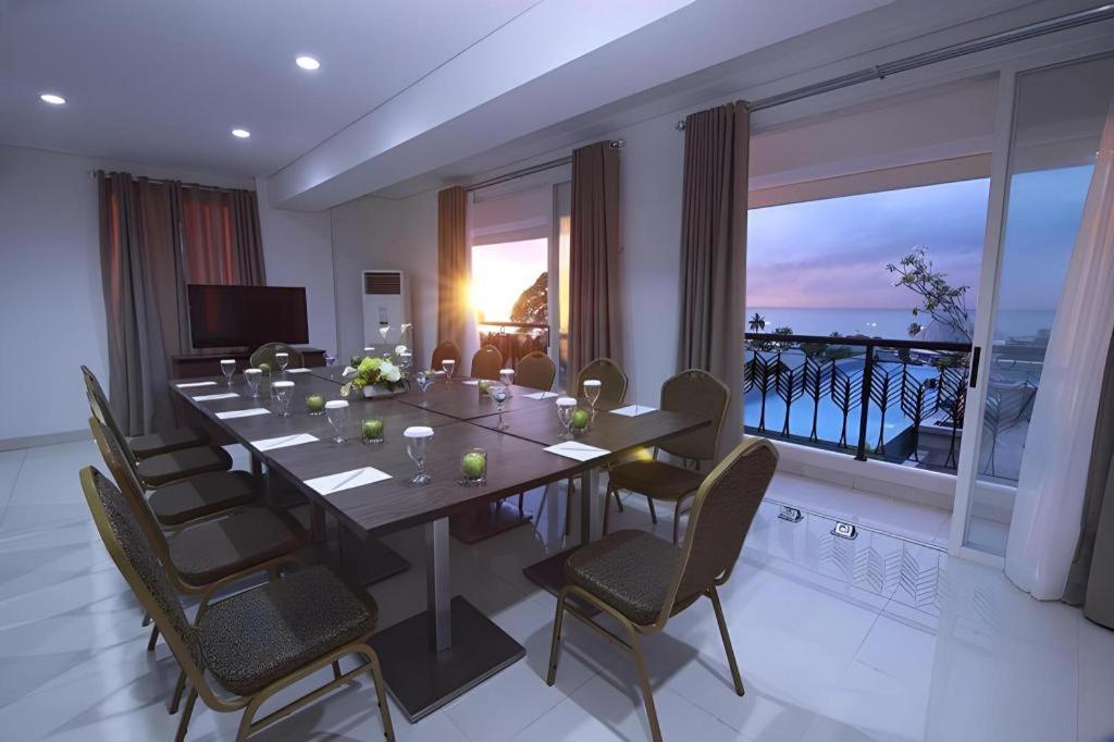 Hw Hotel Padang المظهر الخارجي الصورة
