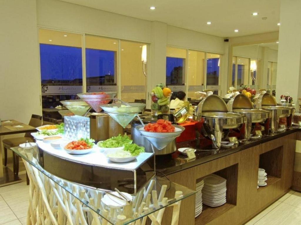 Hw Hotel Padang المظهر الخارجي الصورة